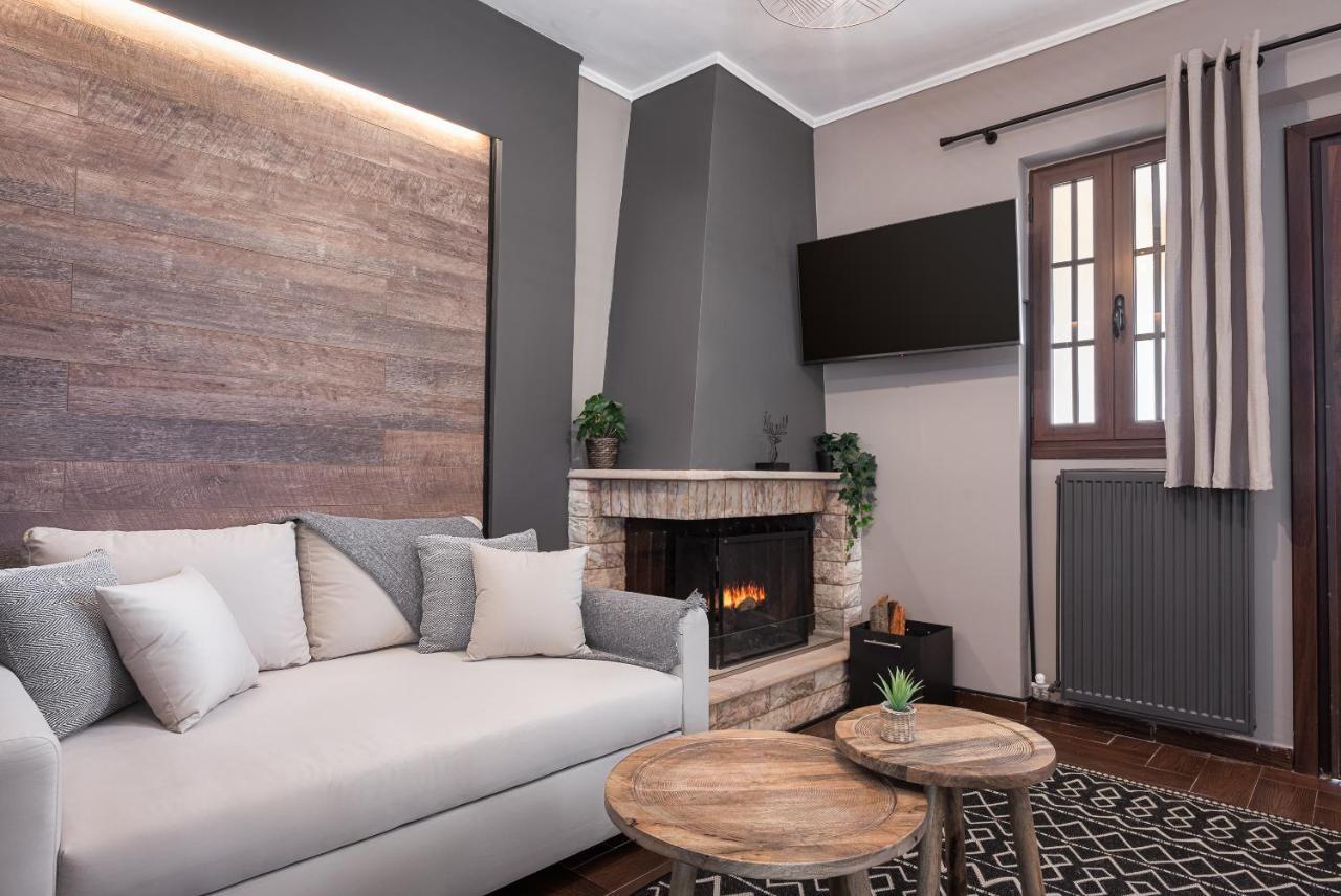 Gm Luxury Suites Kalavryta Exterior photo