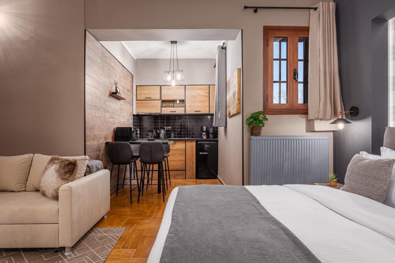 Gm Luxury Suites Kalavryta Exterior photo