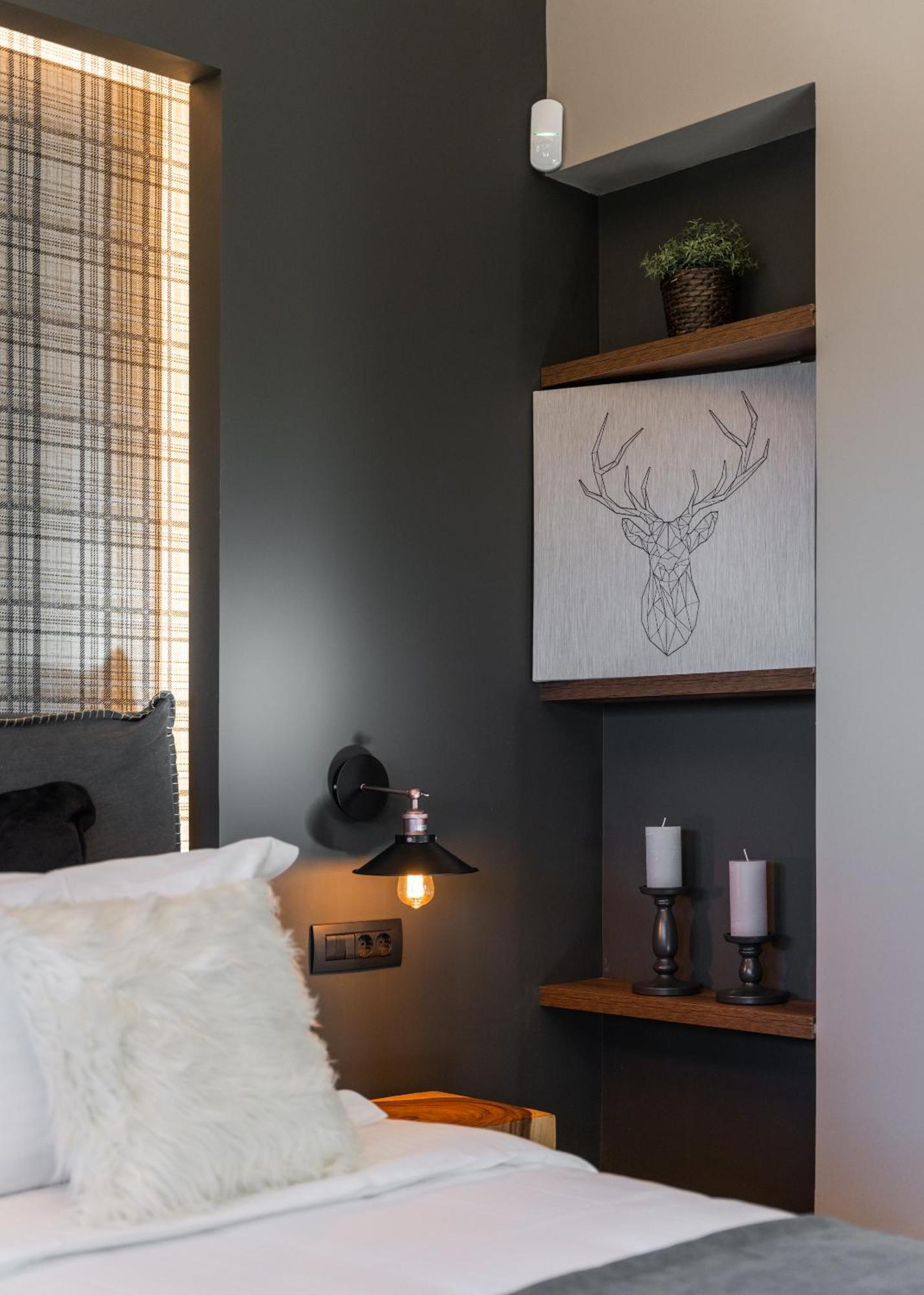 Gm Luxury Suites Kalavryta Room photo
